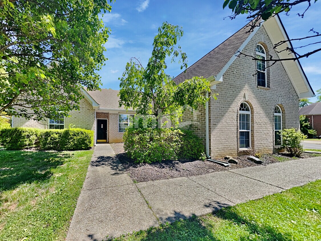 Foto principal - 117 Walton Trace South
