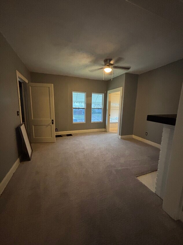 Foto principal - 1732 Evansdale Ave