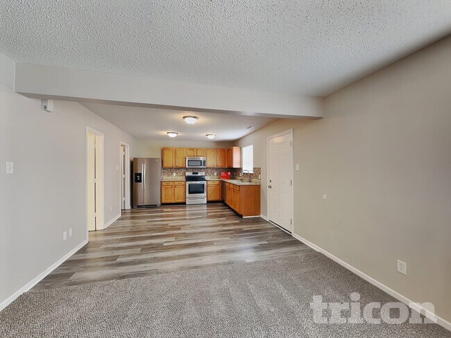 Foto del edificio - 9315 W Rising Sun Dr