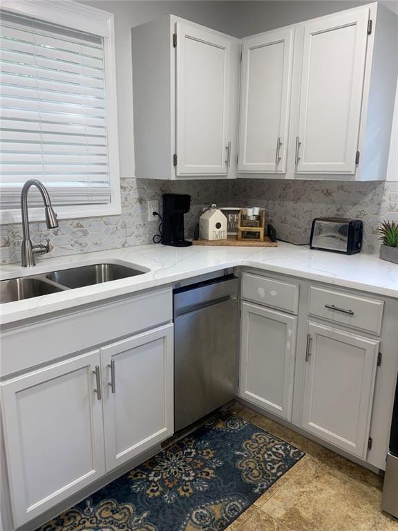 Foto del edificio - 2133 Pinehurst Dr