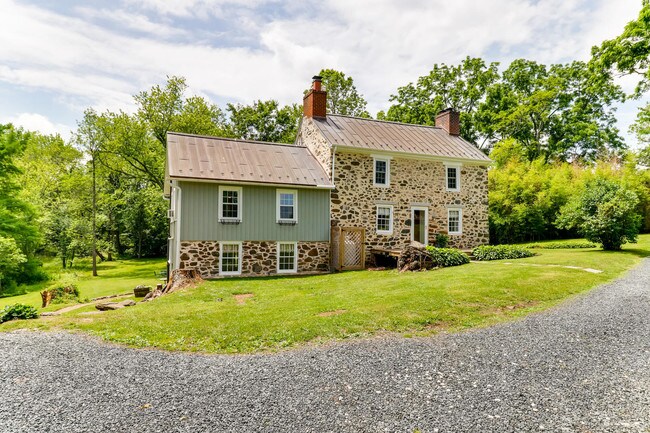 Building Photo - 717 Old Fallston Rd