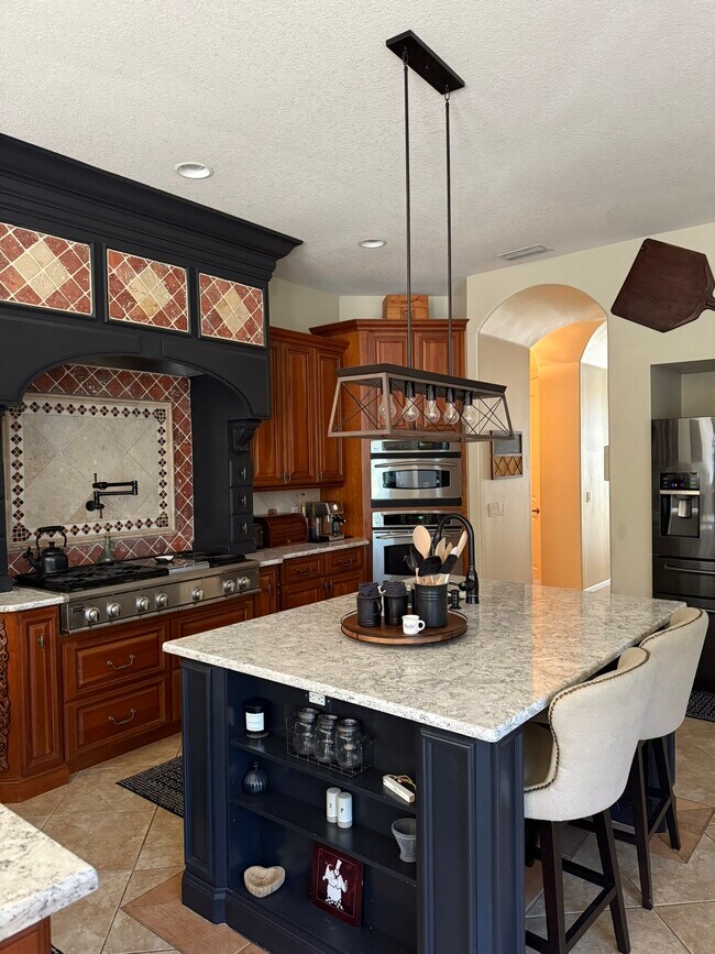 Foto del edificio - 6802 Dominion Ln