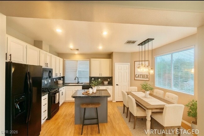 Building Photo - 10617 Turquoise Valley Dr