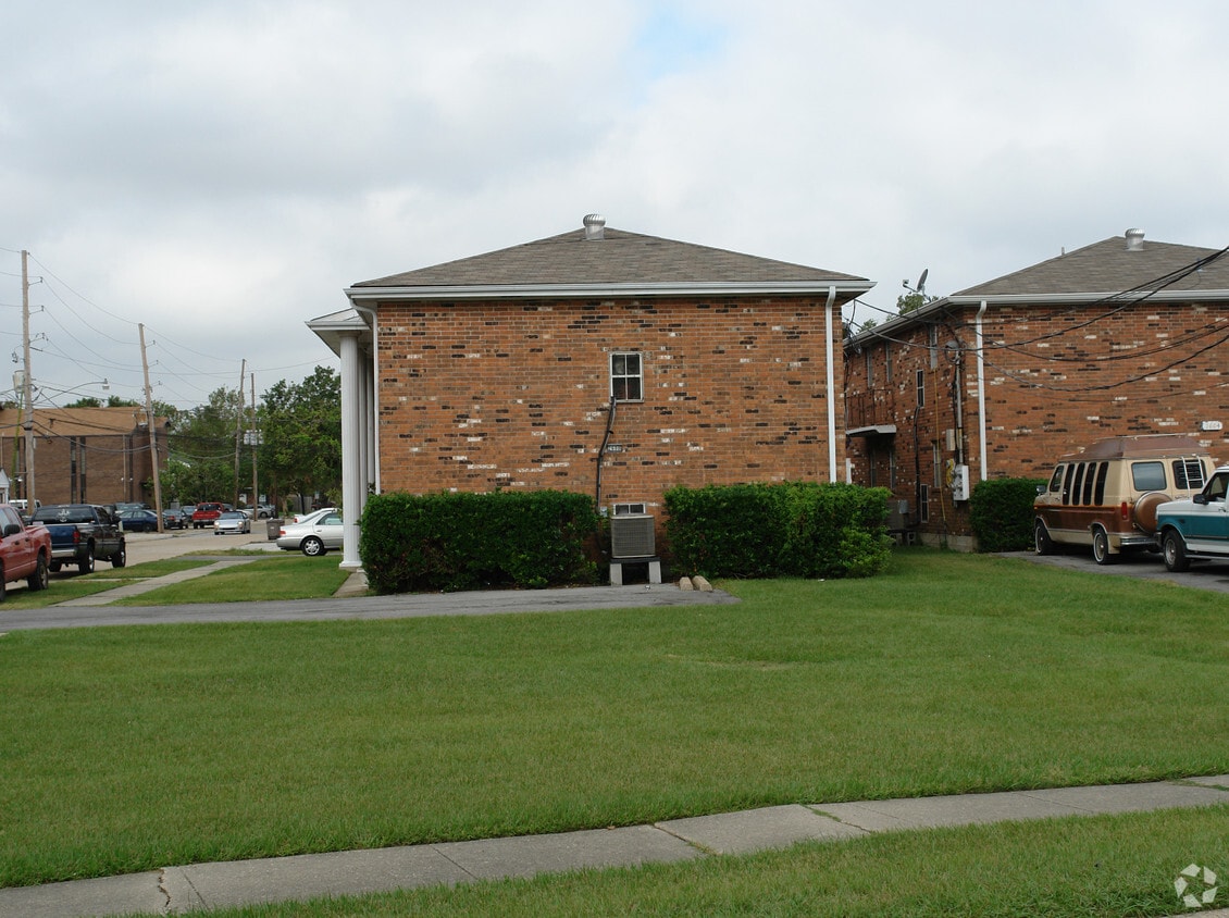 Building Photo - 2600 Harvard Ave