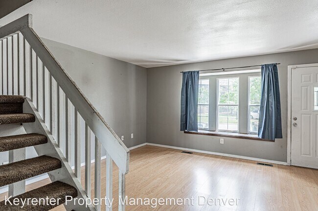 Building Photo - 2 br, 2.5 bath House - 16966 E Piedmont Dr...