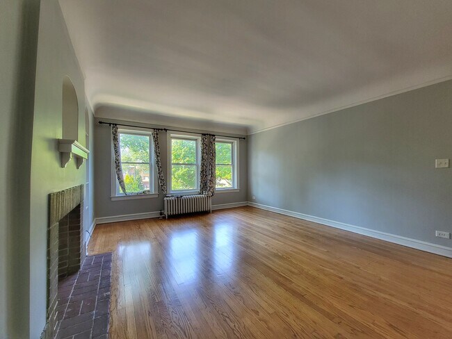 Foto del edificio - 4831 Lee St