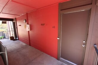 Building Photo - 1200 S Riordan Ranch St