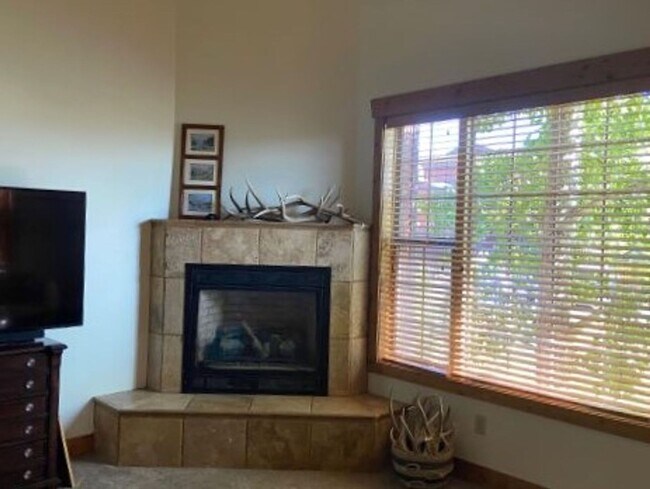 Foto del edificio - 3 bed, 3 bath Duplex in Driggs