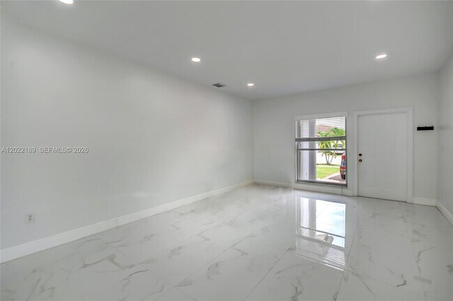 Foto del edificio - 15548 SW 19th Ln