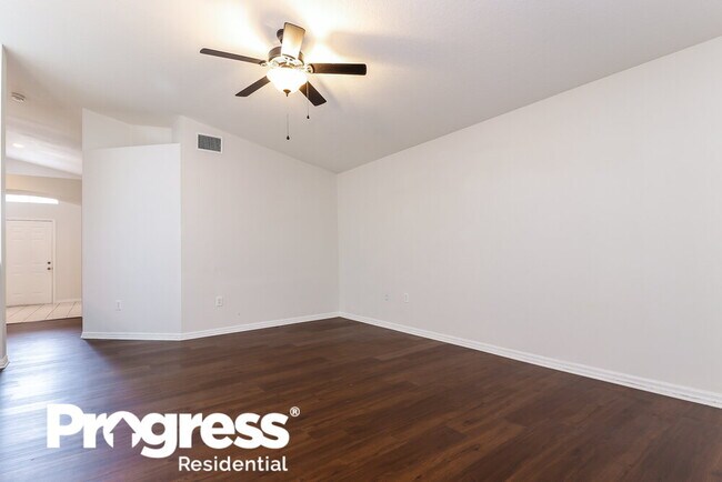 Building Photo - 22639 Sills Loop