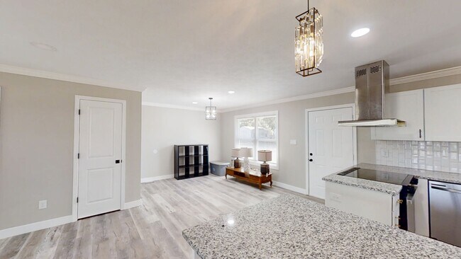 Foto del edificio - 1022 Oakdale Rd