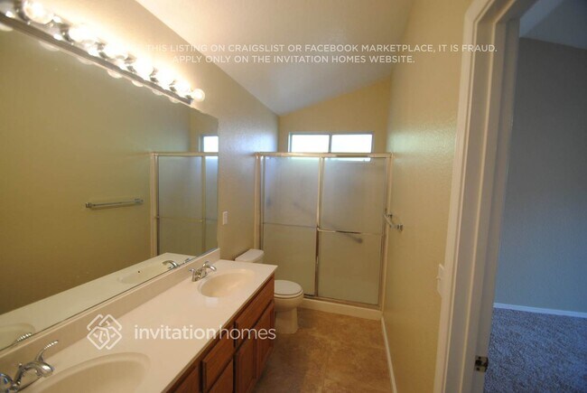 Foto del edificio - 4856 Clydebank Way