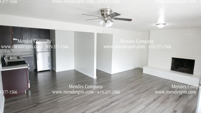 Building Photo - Spacious 2 BD/1 BA in Oak Park