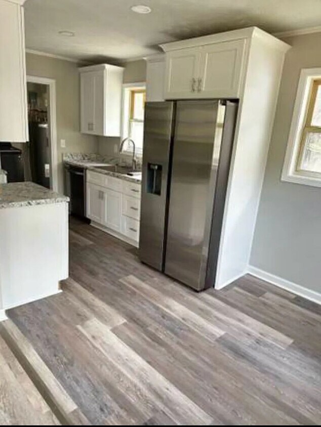 Foto principal - 216 Westbrook Dr