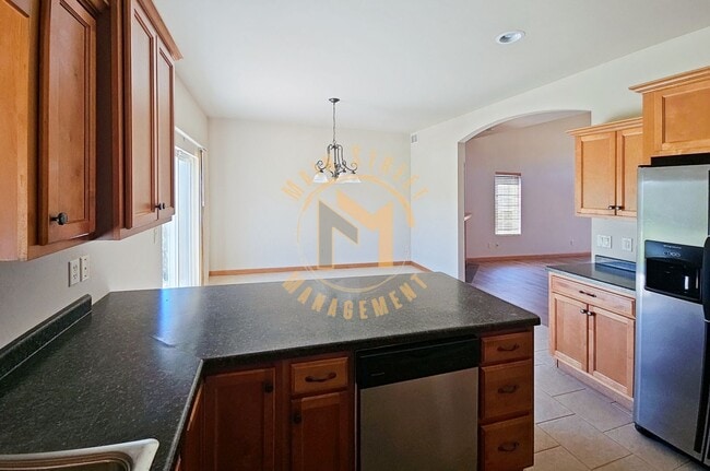 Building Photo - 2111 River Point Ct.