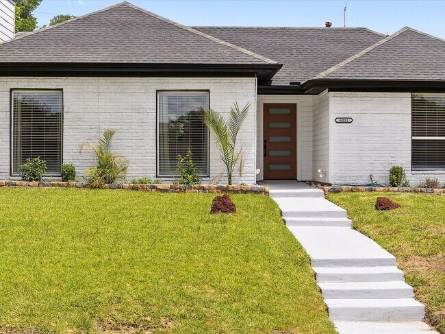 Foto del edificio - 6031 Blue Mist Ln