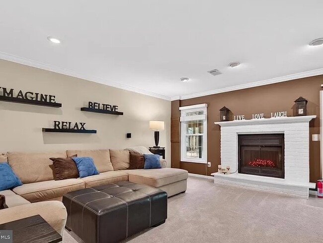 Foto del edificio - 14083 Betsy Ross Ln
