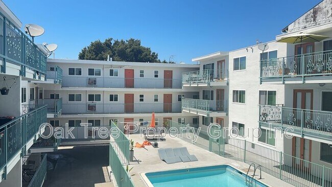 Building Photo - 265 Vernon St