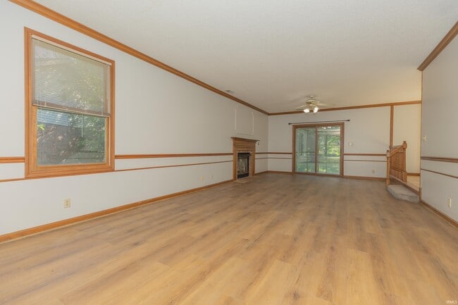 Building Photo - 2939 Woodside Ct