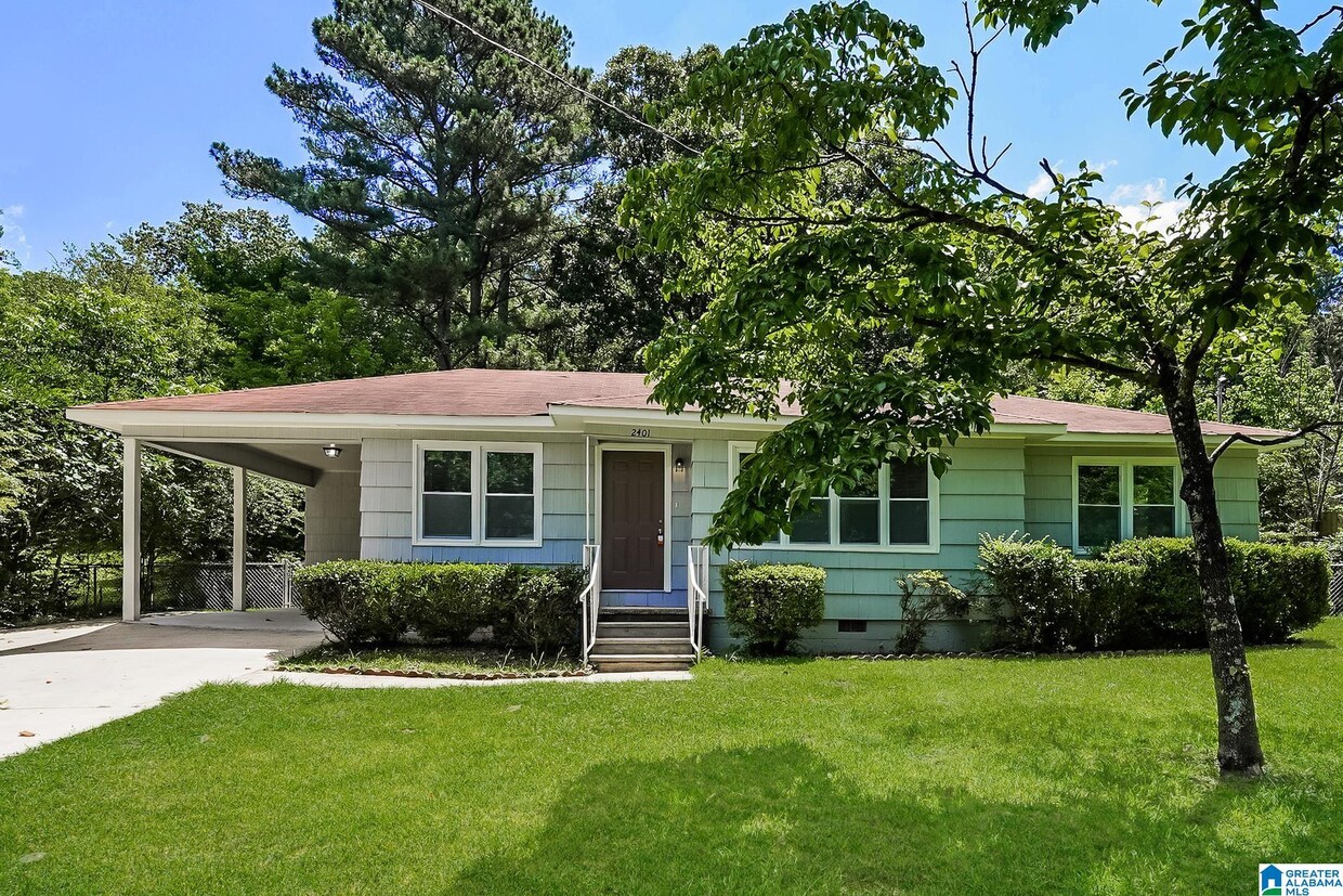 Foto principal - 2401 4th St NW