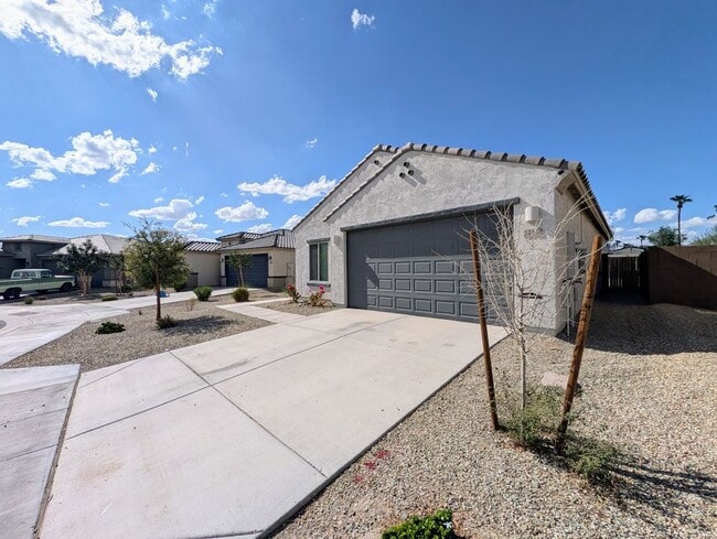 Building Photo - 24458 W Verlea Dr