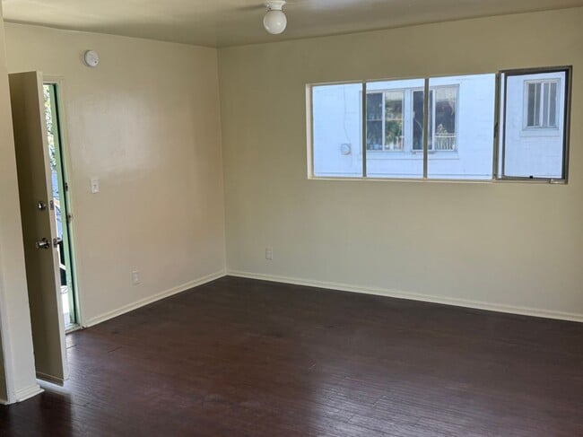 Foto del edificio - 749 S Berendo St