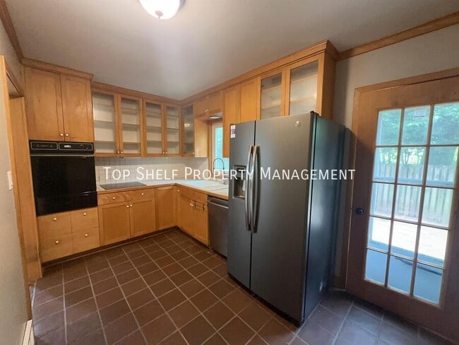 Building Photo - 6103 Dagle Dr