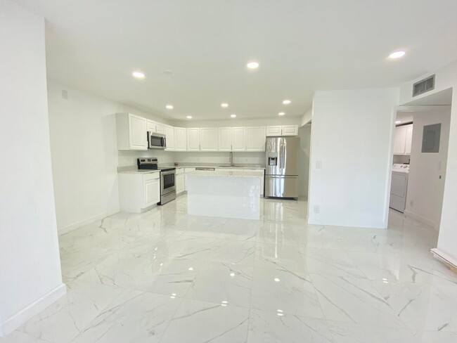 Foto del edificio - Alder Drive, West Palm Beach, FL 33417 - 2...