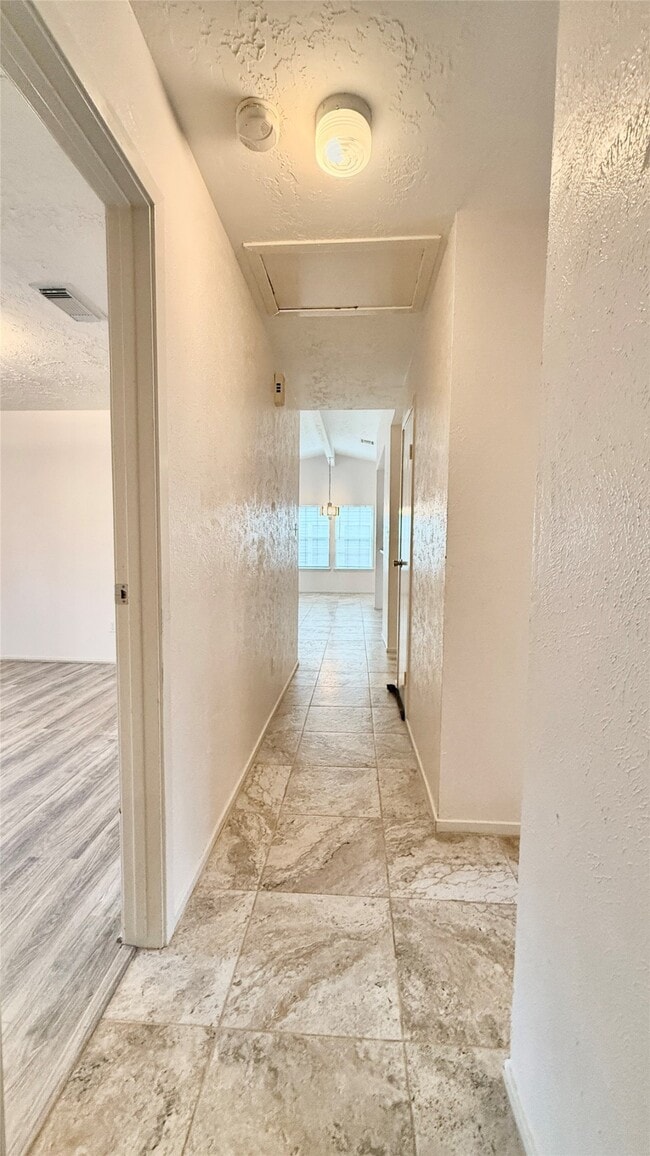 Foto del edificio - 18 Dellforest Ct