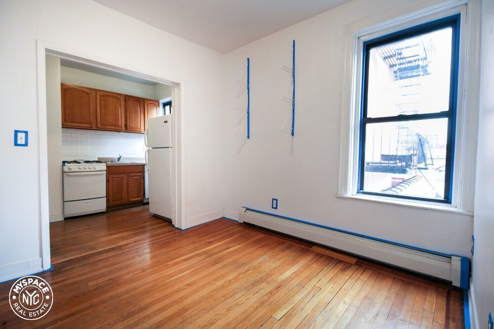 Foto principal - 108 Central Ave
