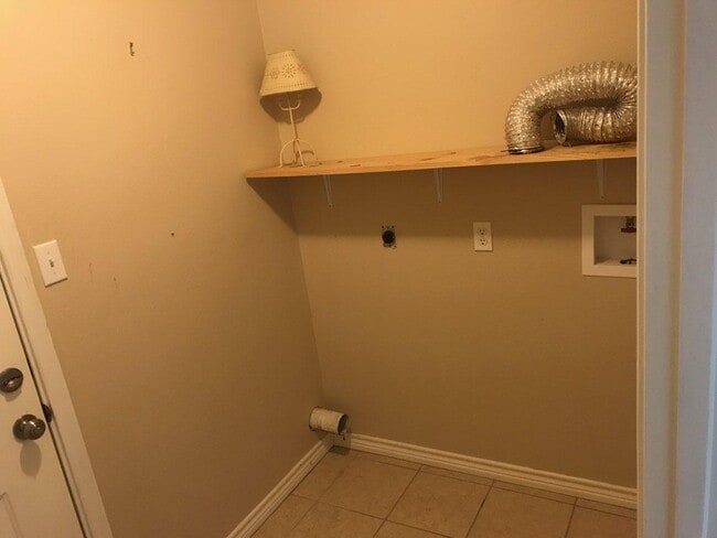 Building Photo - House A - 1252 Chace Rd., Winnie, TX 77665