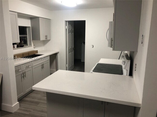 Foto del edificio - 5001 SW 94th Way