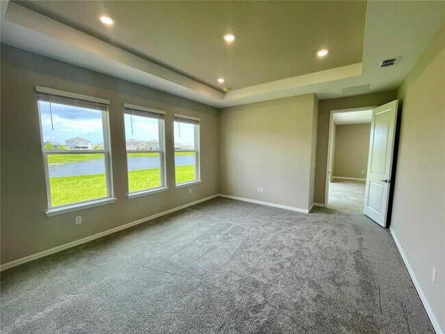 Building Photo - 5929 Oakhaven Ln
