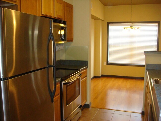Foto del edificio - Wisteria Town Home For Rent!
