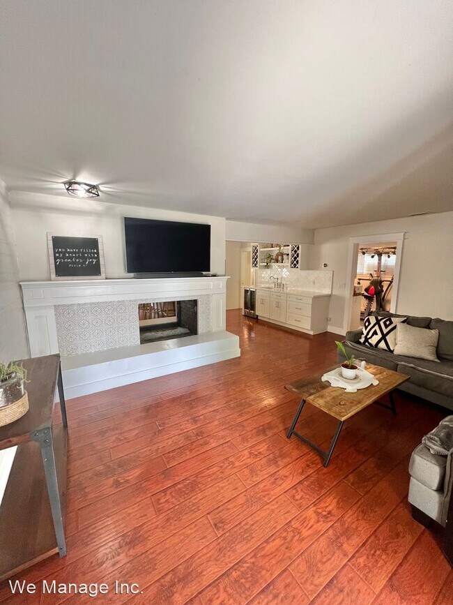 Foto del edificio - 4 br, 3 bath House - 6145 E Pageantry St