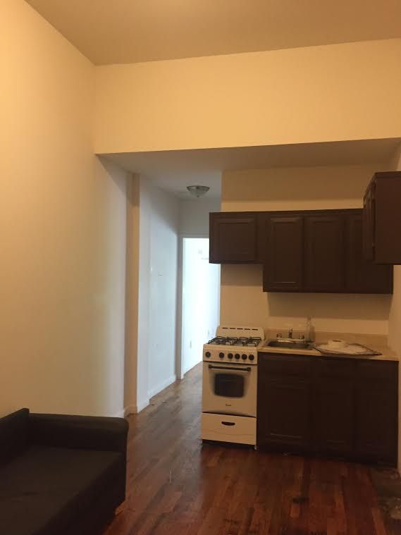 Primary Photo - 2335 1st Ave