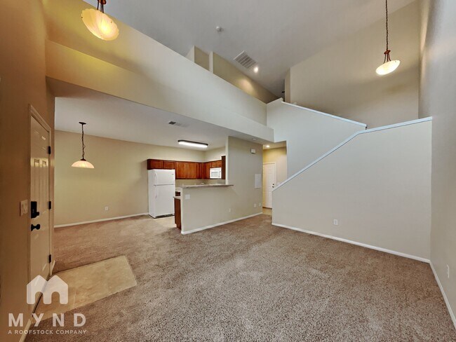 Building Photo - 10541 Midnight Gleam Ave