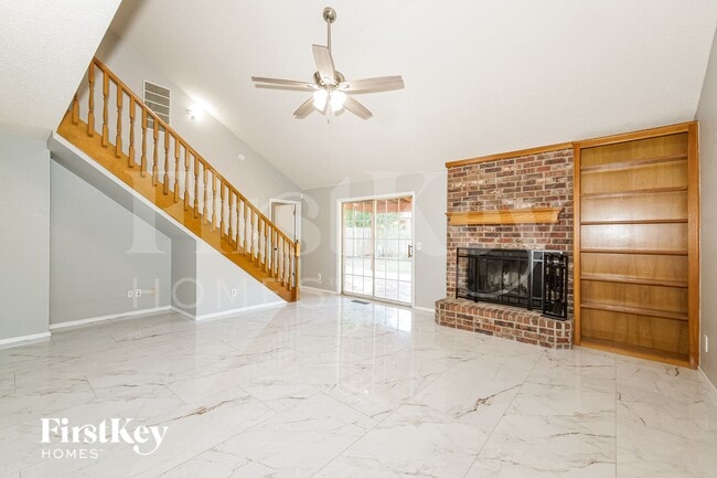 Building Photo - 1912 Dena Dr