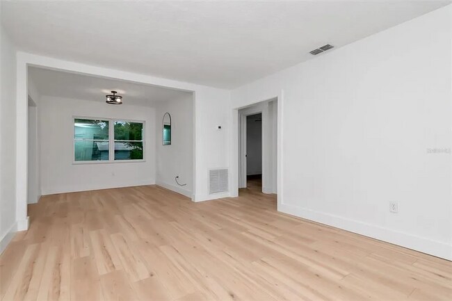 Foto del edificio - 7148 Ramor Ln