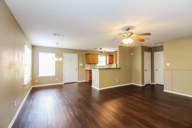 Building Photo - 408 Joyce Way