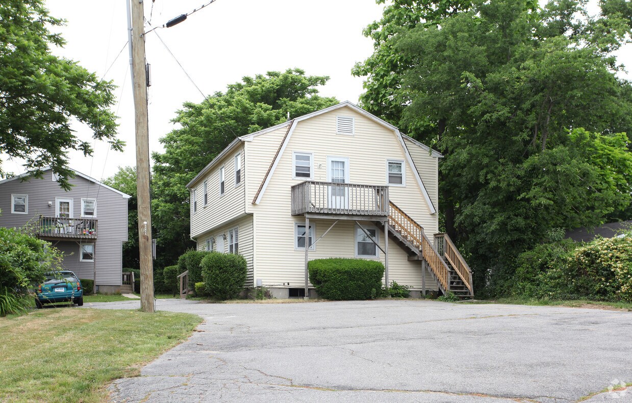 Primary Photo - 15 Chester St