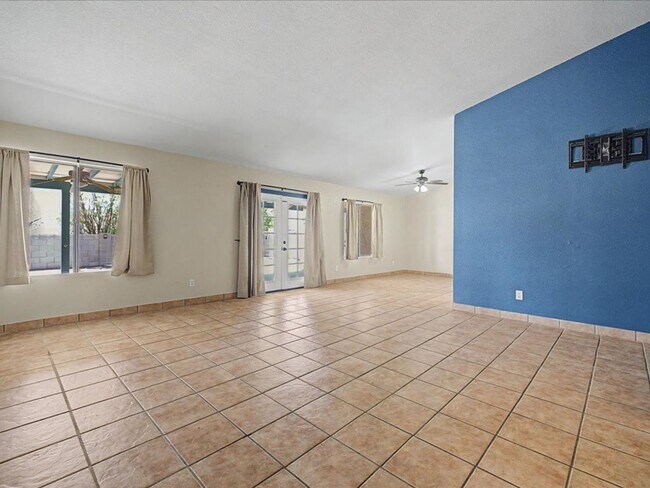 Foto del edificio - Spacious 4-Bedroom Home with Upgrades, Outdoor Living & Community Amenities!