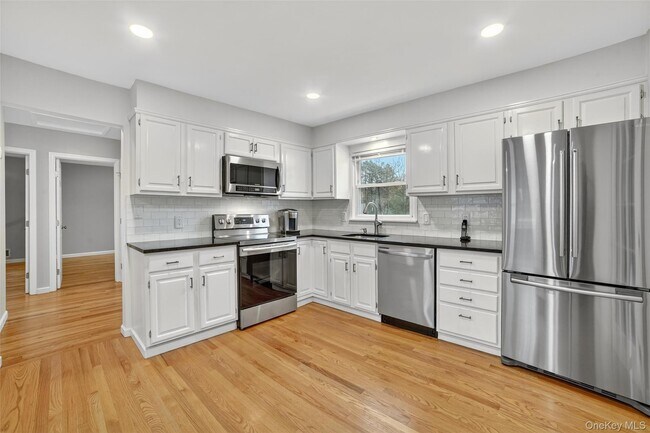 Foto del edificio - 2796 Old Yorktown Rd