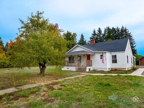 Building Photo - 23170 SW Boones Ferry Rd