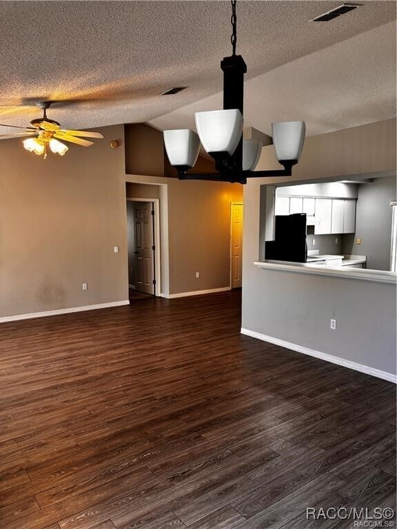 Foto del edificio - 5220 W Mountainview Cir