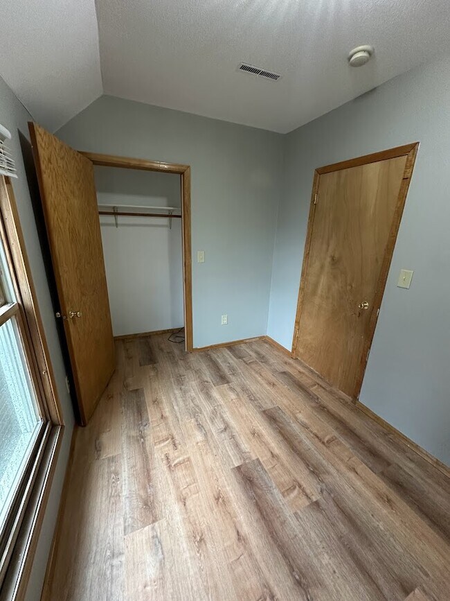 2216 Oakes Ave, Superior, WI 54880 Townhome Rentals in Superior WI