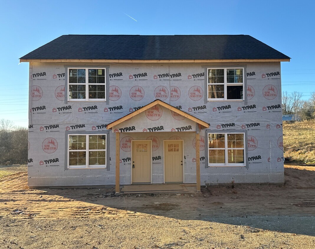 Building Photo - 540 Wallburg-High Point Rd