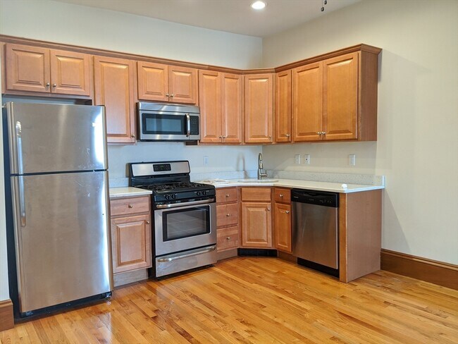 Foto del edificio - 534 E 7th St