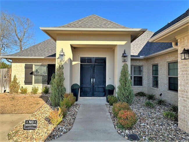 Building Photo - Coming Soon! Luxurious 4 Bedroom 3 Bath Ho...