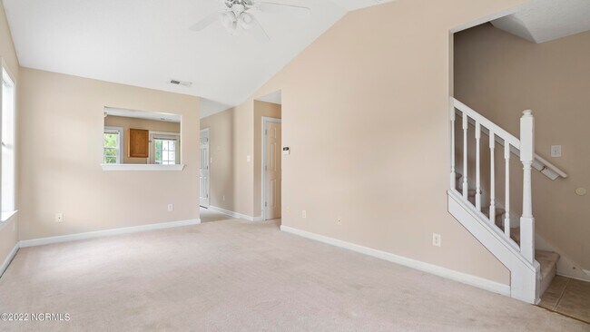 Building Photo - 806 Springwood Dr